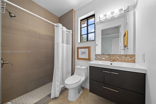 Building Photo - 2876 Kinsington Cir