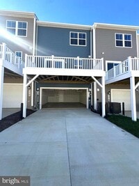 Building Photo - 324 Watercourse Dr