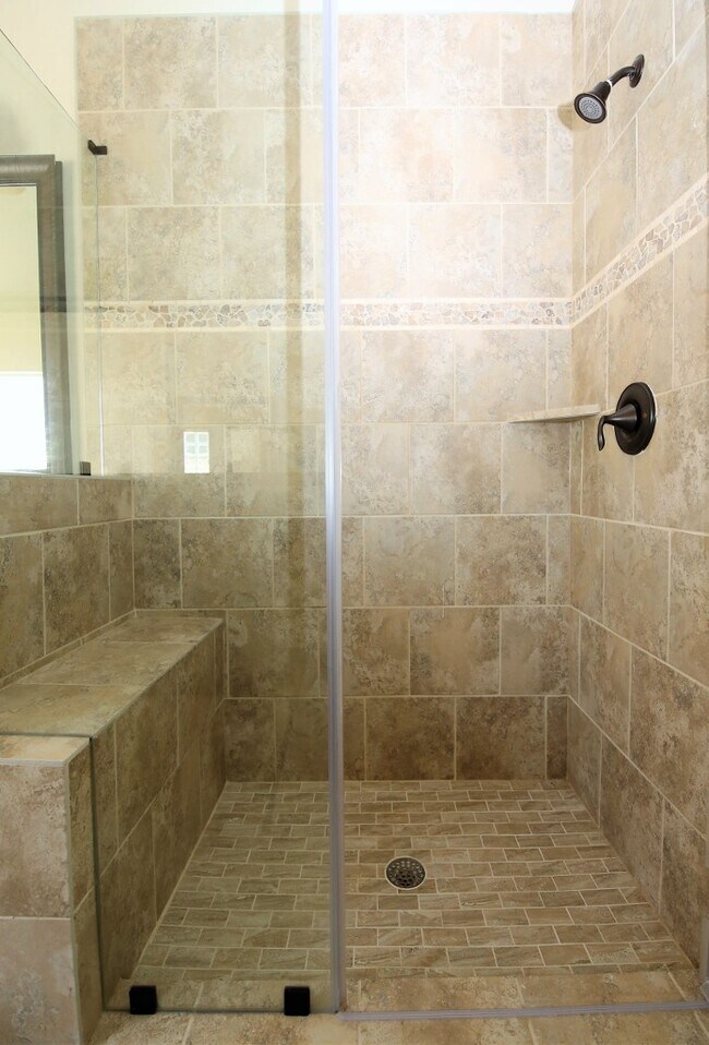 Building Photo - 10911 Upland Pass Dr