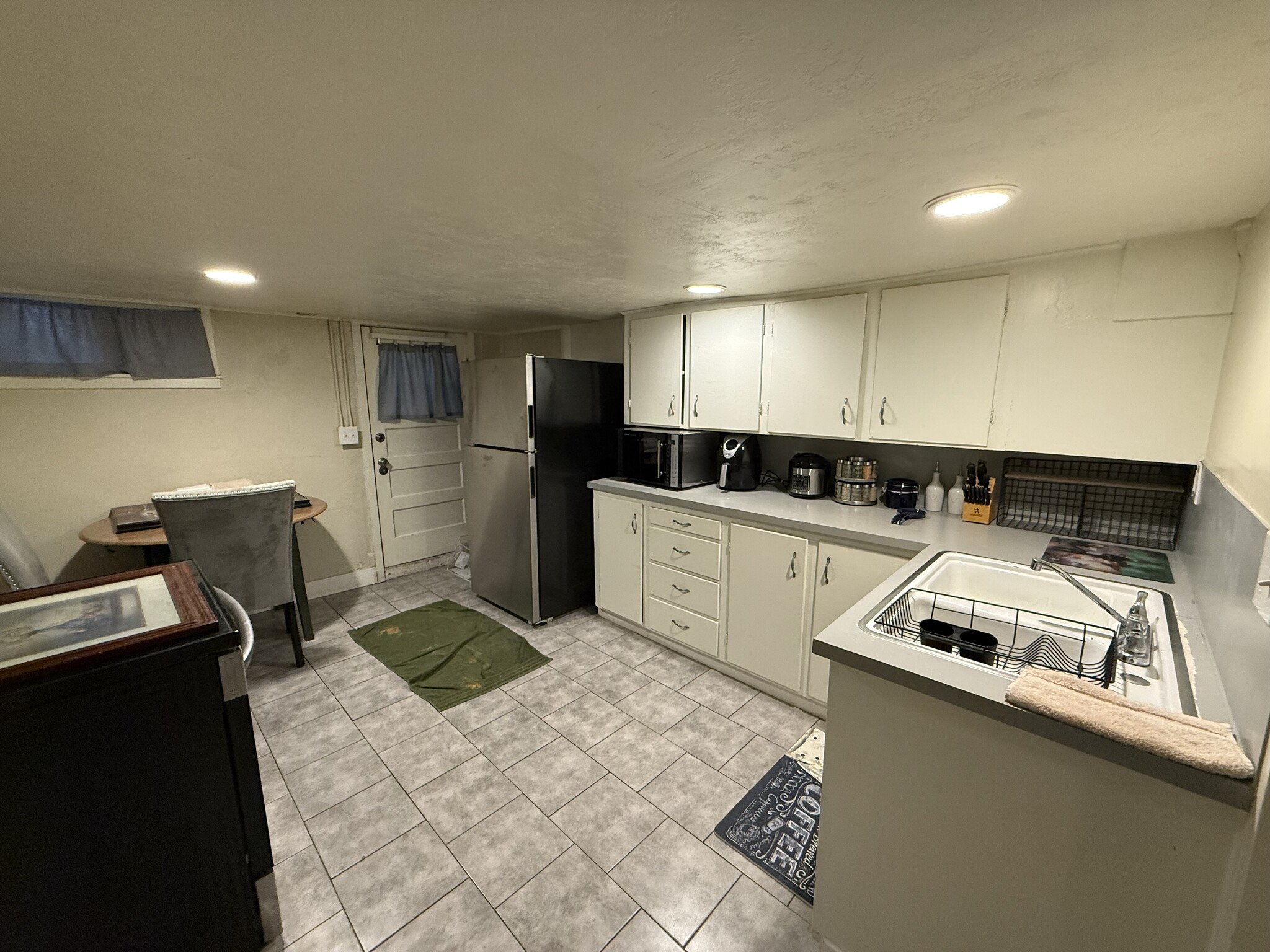 Building Photo - 3621 Orchard Ave