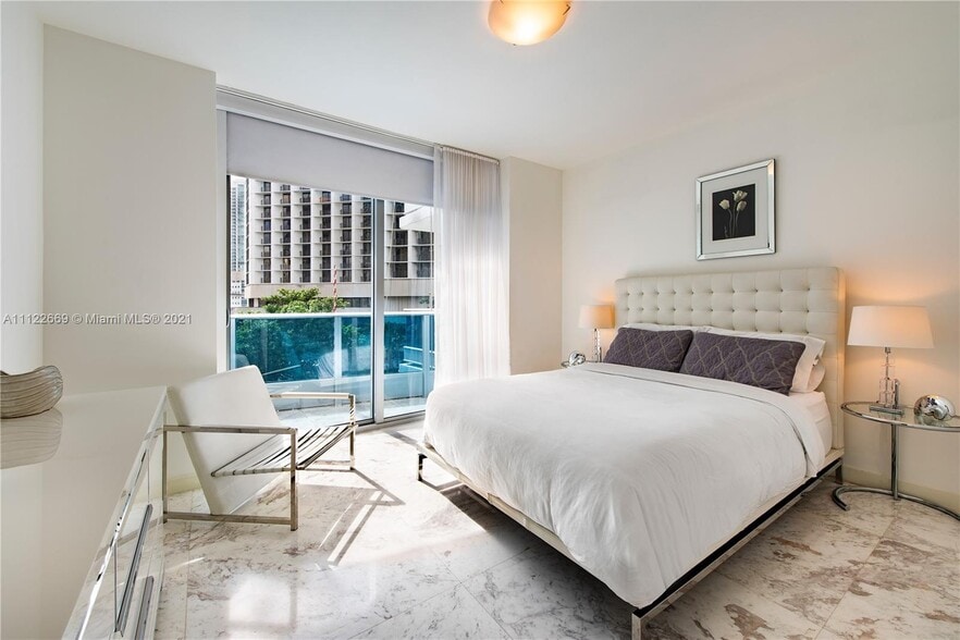 Building Photo - 200 Biscayne Boulevard Way