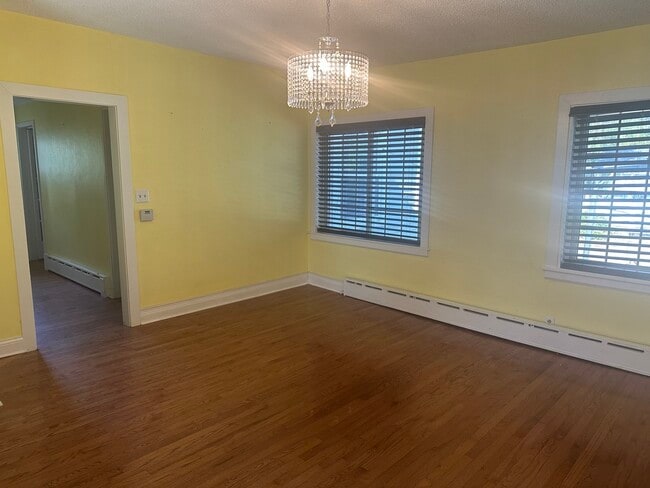 Building Photo - 3896 Drexel Ave