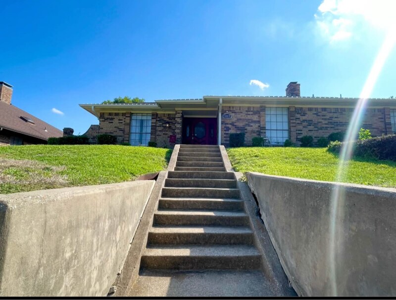 Building Photo - 3009 Apple Valley Dr