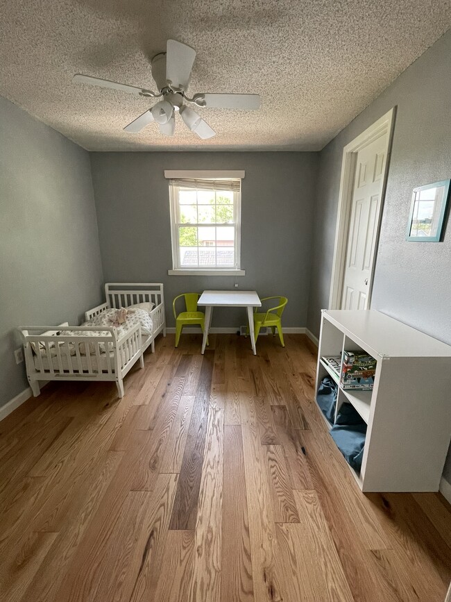 Building Photo - 7644 S Rosemary Cir