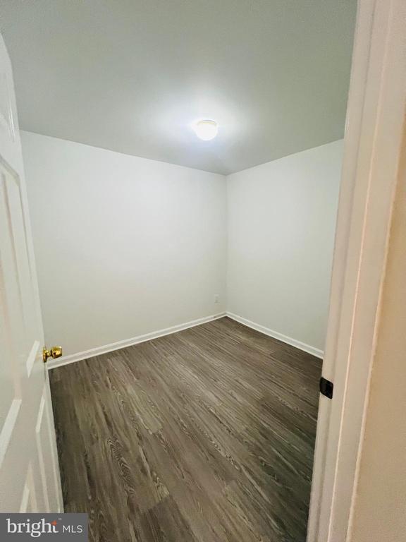 Building Photo - 747 Seawall Rd