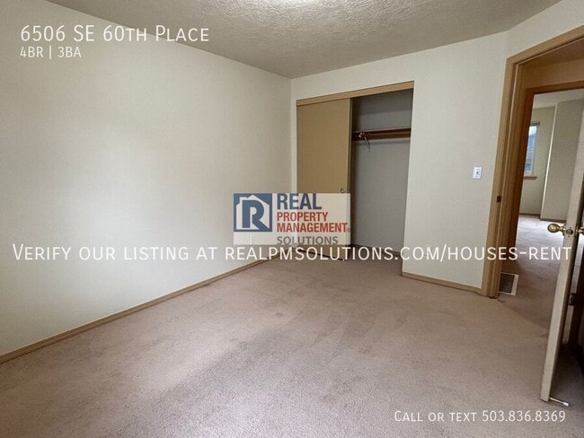 Building Photo - 6506 SE 60th Pl