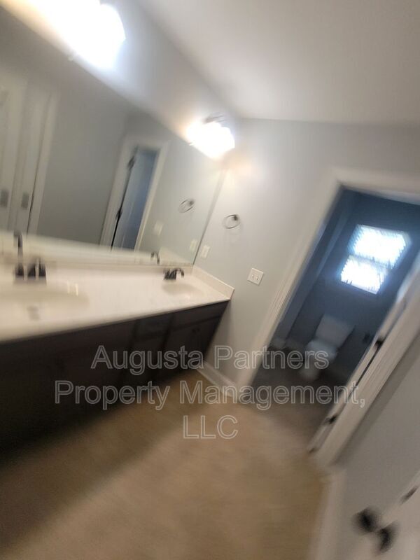 Building Photo - 135 Langfuhr Way