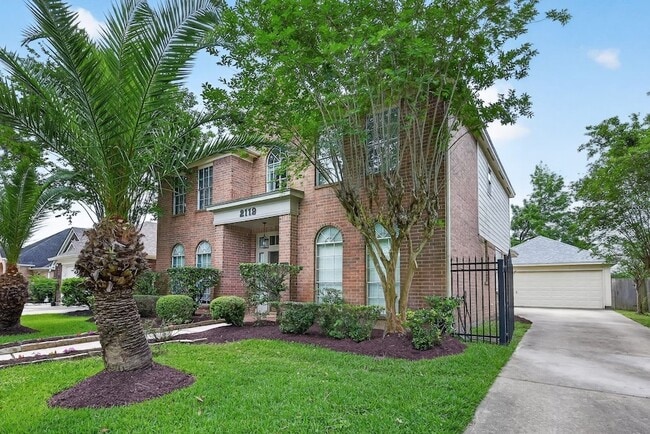Building Photo - 2119 Palm Castle Dr