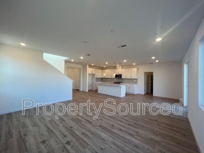 Building Photo - 1029 Pipit St