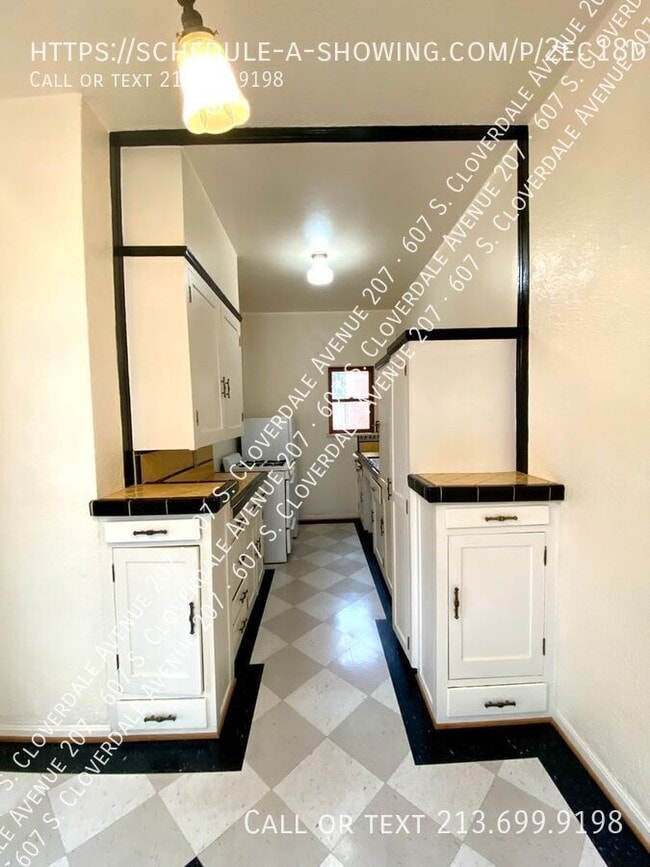 Building Photo - 607 Cloverdale Ave