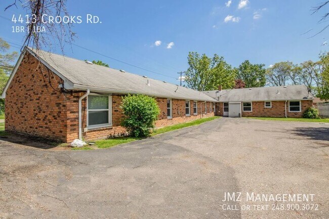 Building Photo - COMPLETELY UPDATED RANCH STYLE PRIVATE ENT...