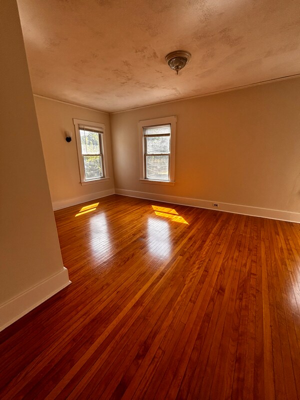 Building Photo - 418 Crossett St