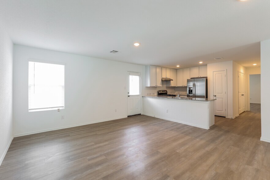 Building Photo - 4307 Fluvial Cir