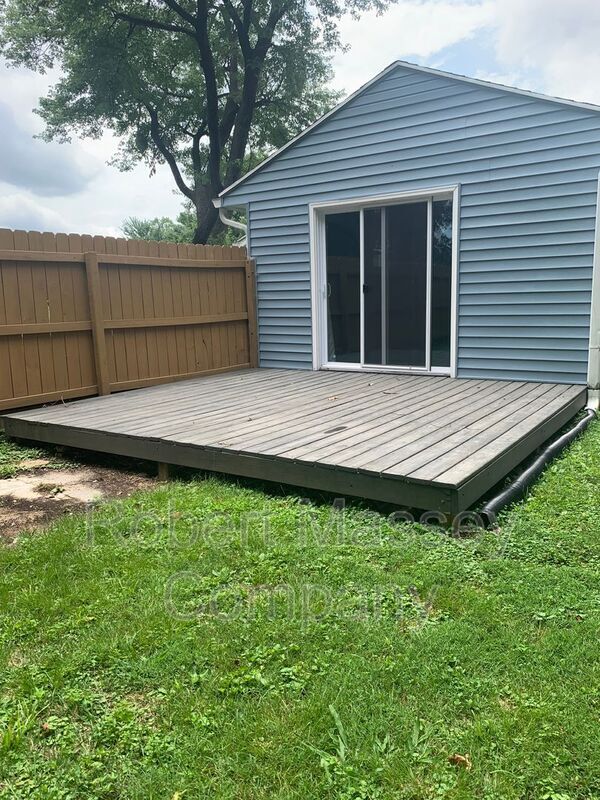 Building Photo - 2815 Joan Ave