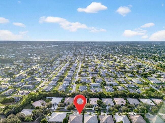 Building Photo - 233 W Coral Trace Cir