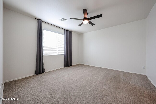 Building Photo - 14651 W Valentine St