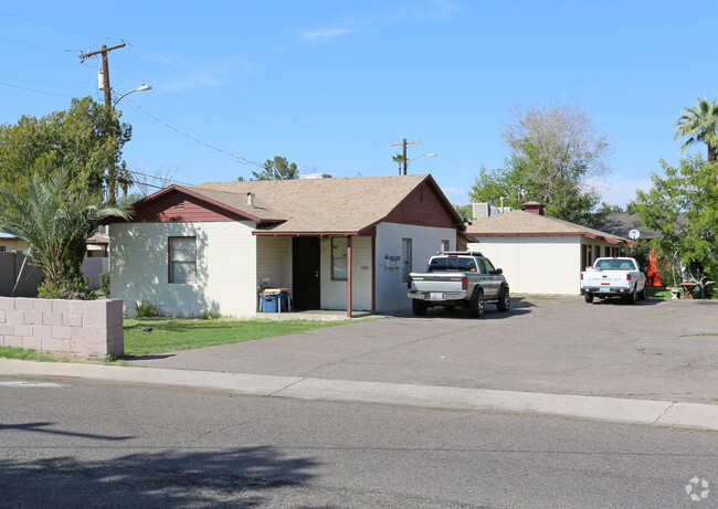 Building Photo - Palmetto Cottages