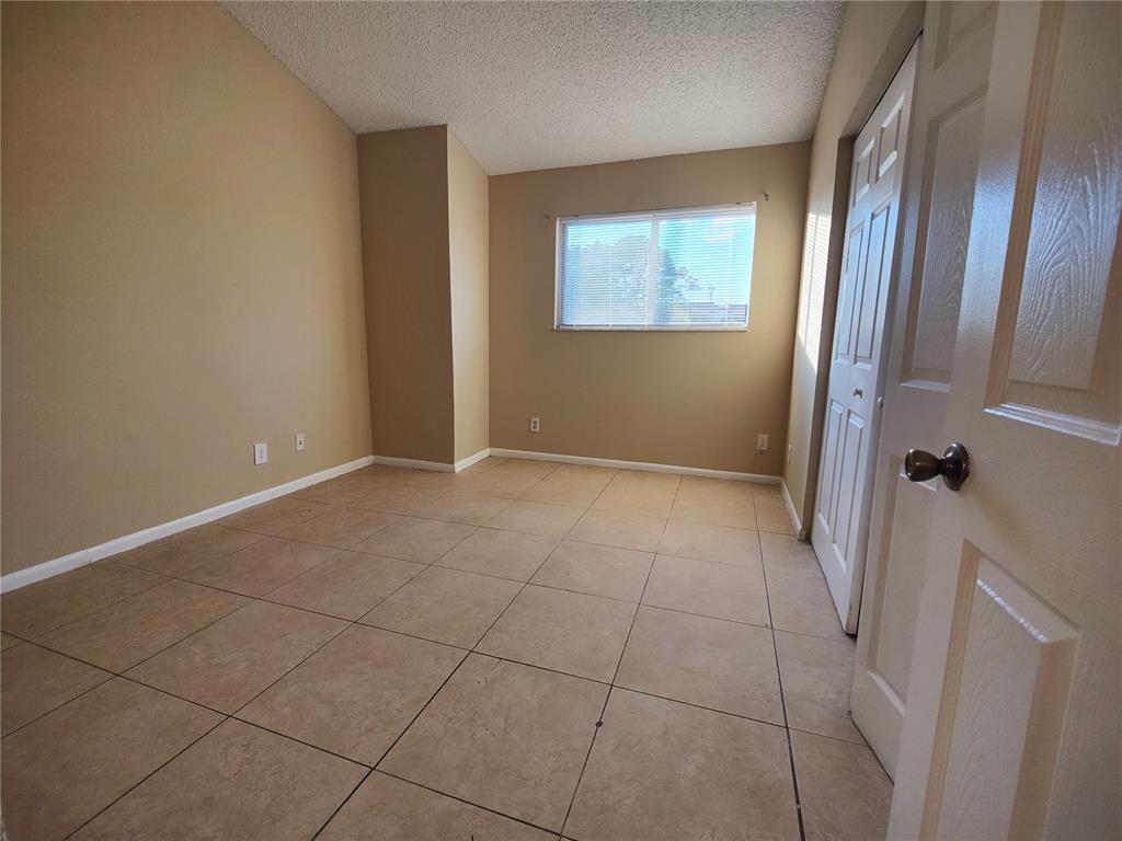 Building Photo - 3441 NW 44th St