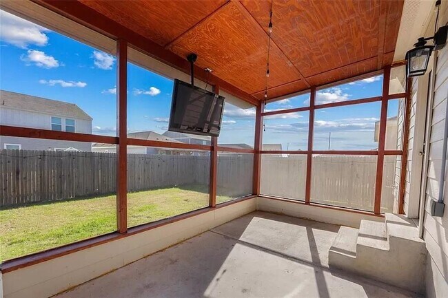 Building Photo - 13021 Foreston Dr