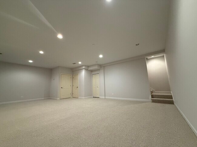 Building Photo - 24 Northfield Terrace