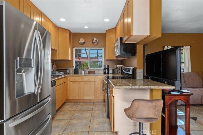 Building Photo - 1716 Cedar St