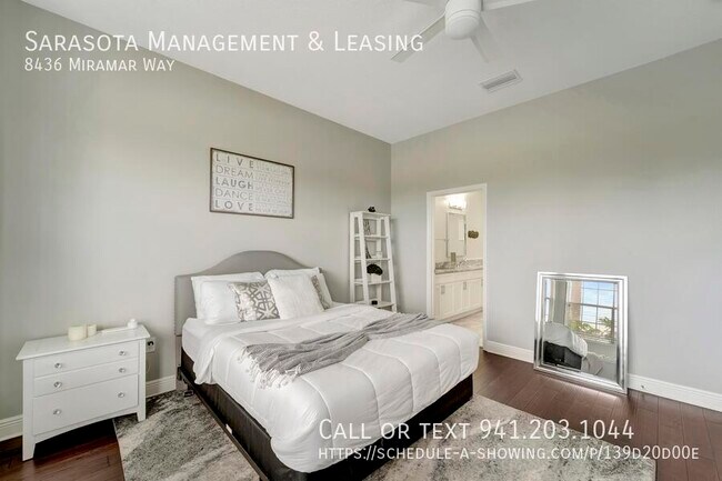 Building Photo - 8436 Miramar Way