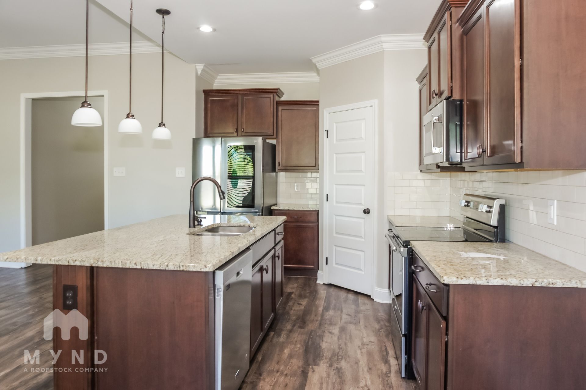 Building Photo - 27571 Carrington Ct