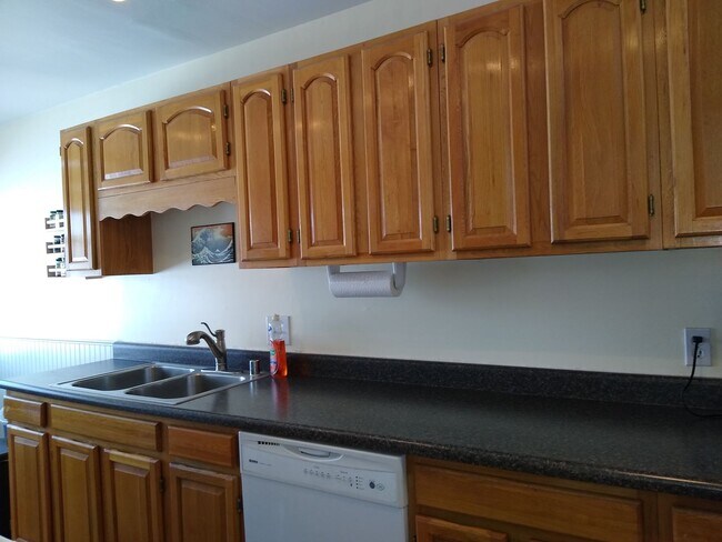 Building Photo - University Hills  Adorable 2 Bed 1 Bath Home with HUGE Fenced Yard, Central Air/Heat, Garage and ...