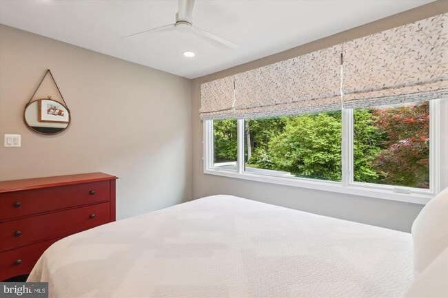 Building Photo - 1626 Waters Edge Ln