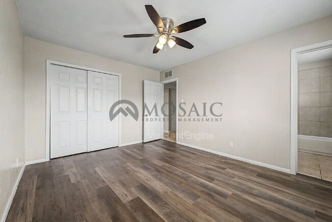 Building Photo - 1531 W 7th St