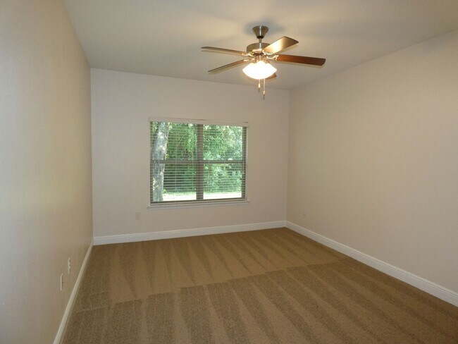 Building Photo - Spacious 5-Bedroom Home - Heart of Pace