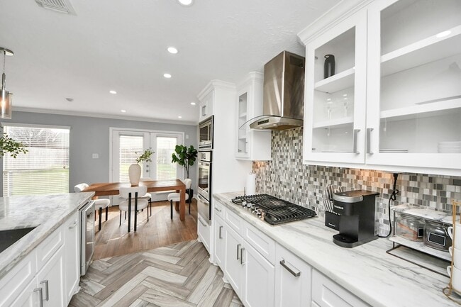 Building Photo - 10814 Tobar Falls Cir