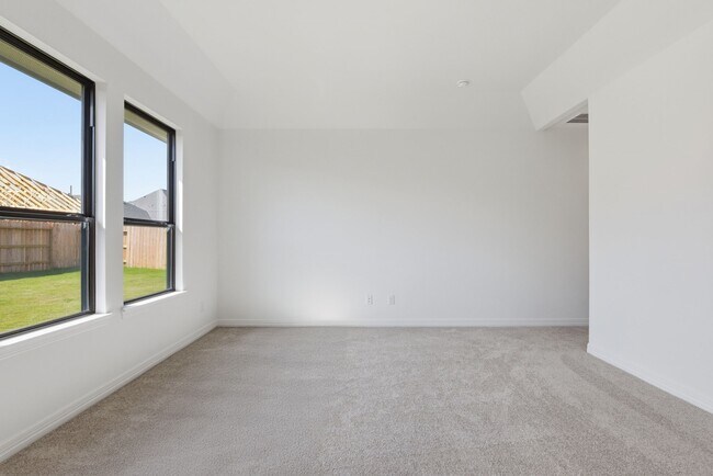 Building Photo - 5019 Field Sparrow Ln