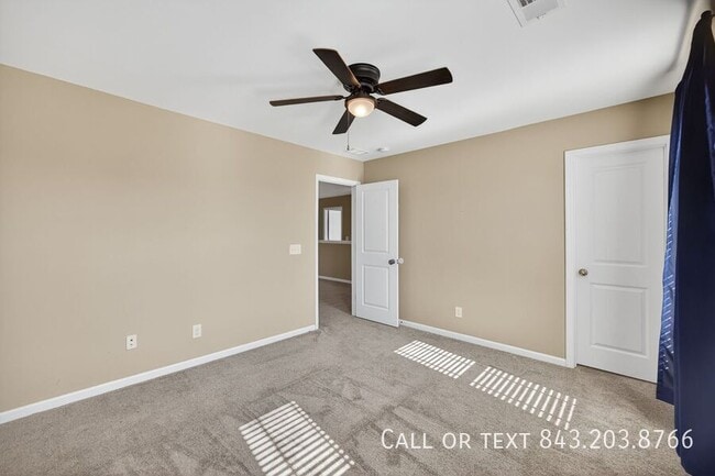 Building Photo - 165 Weeping Cypress Dr