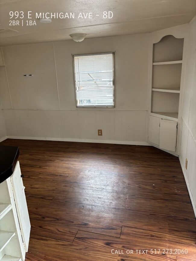 Building Photo - 993 E Michigan Ave