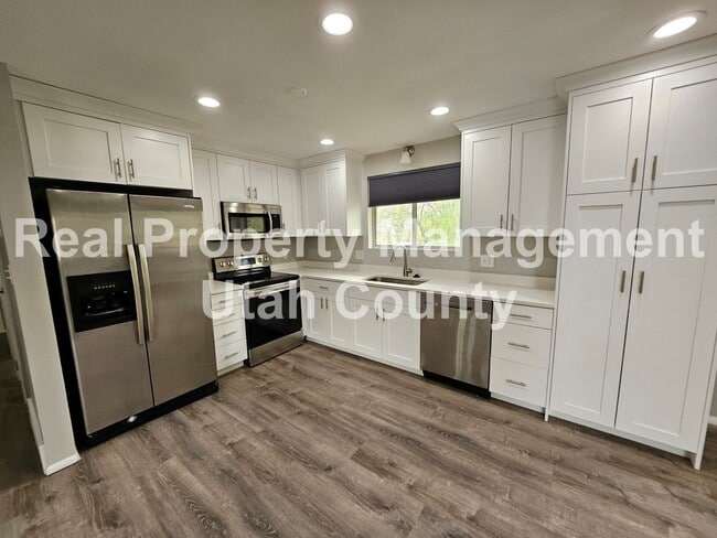 Building Photo - 1474 N 375 W