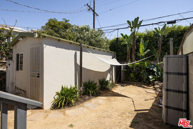 Building Photo - 12844 Short Ave