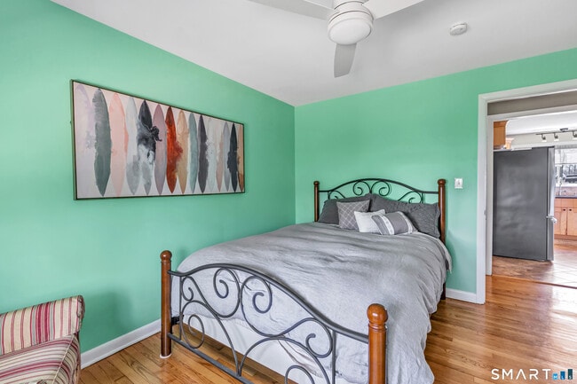 Building Photo - 150 Stiles St