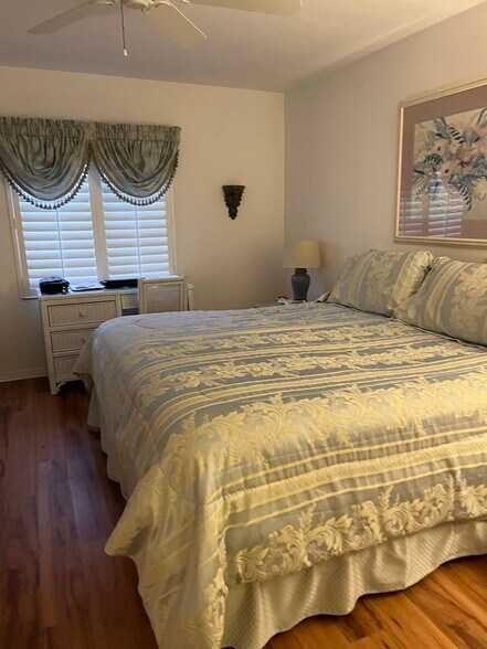 Primary Bedroom - 7280 Coventry Ct