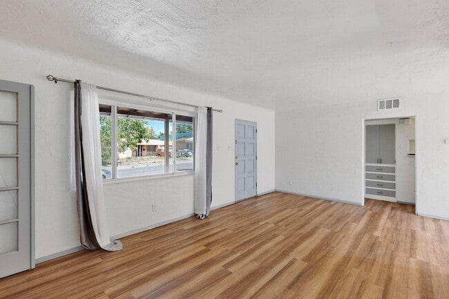 Building Photo - 2904 Hyder Ave SE