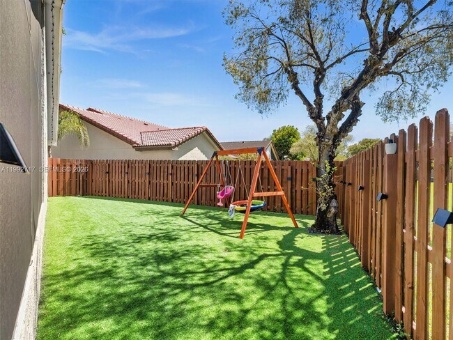 Building Photo - 2083 Augusta