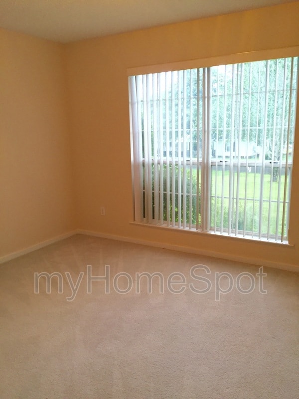 Building Photo - 6805 Cedar Lake Dr