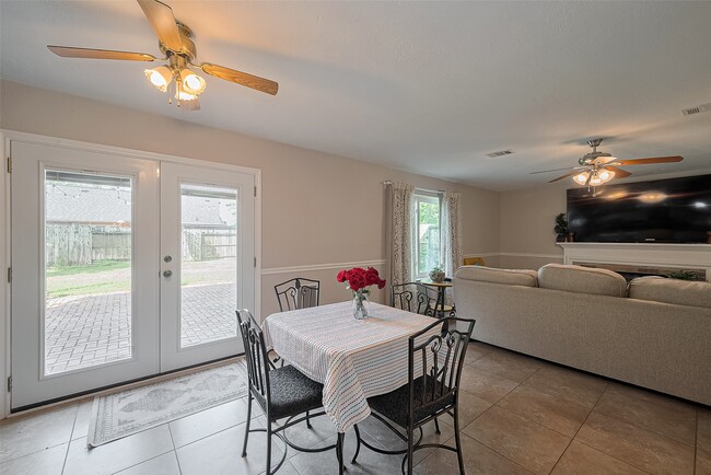 Building Photo - 3426 Hidden Creek Dr