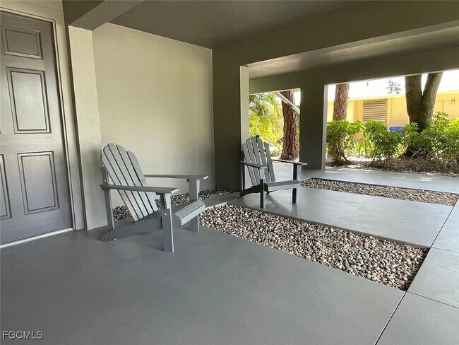 Building Photo - 1702 Hill Ave