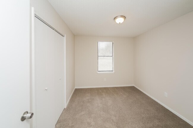 Building Photo - 4368 Burnette Pl