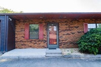 Building Photo - 1816 Lively Rd