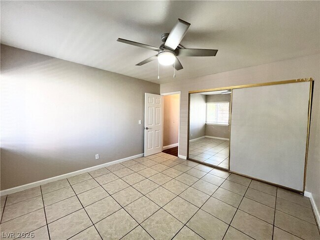 Building Photo - 6446 Meadowlark Ln