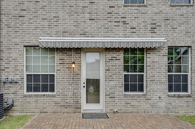 Building Photo - 1143 Sopris Dr