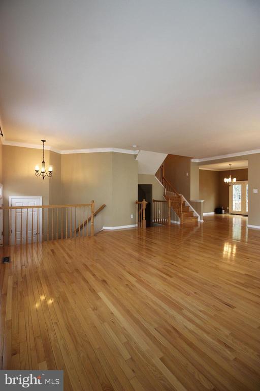 Building Photo - 10470 Courtney Dr