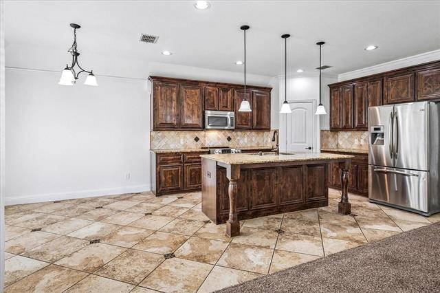 Building Photo - 16400 Stillhouse Hollow Ct